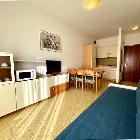 Beautiful With Terrace For 5 Guests פורטו סנטה מרגריטה די קאורלה