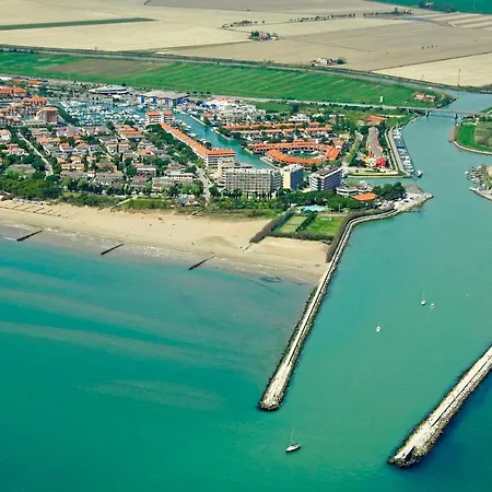 Beautiful With Terrace For 5 Guests * Porto Santa Margherita di Caorle